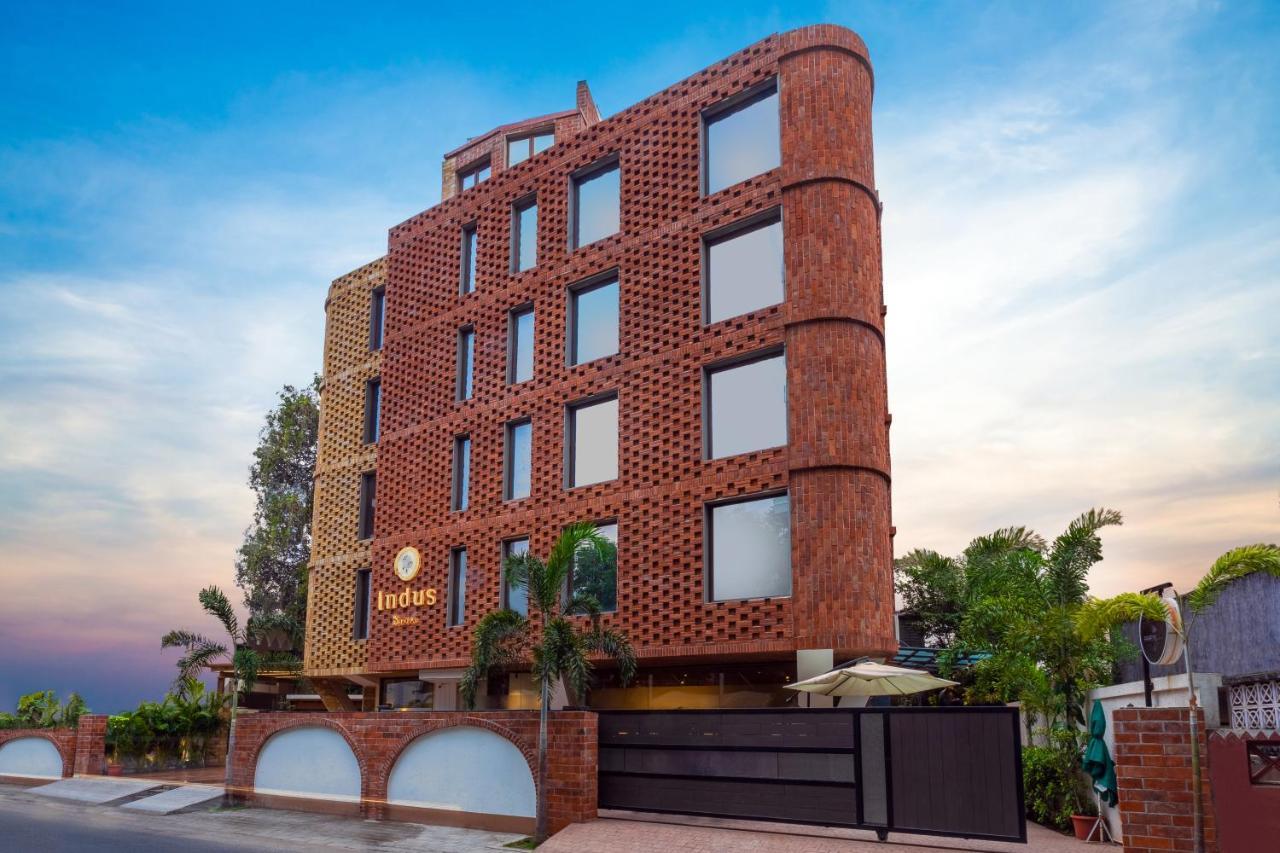 Indus Suites Nagpur Bagian luar foto
