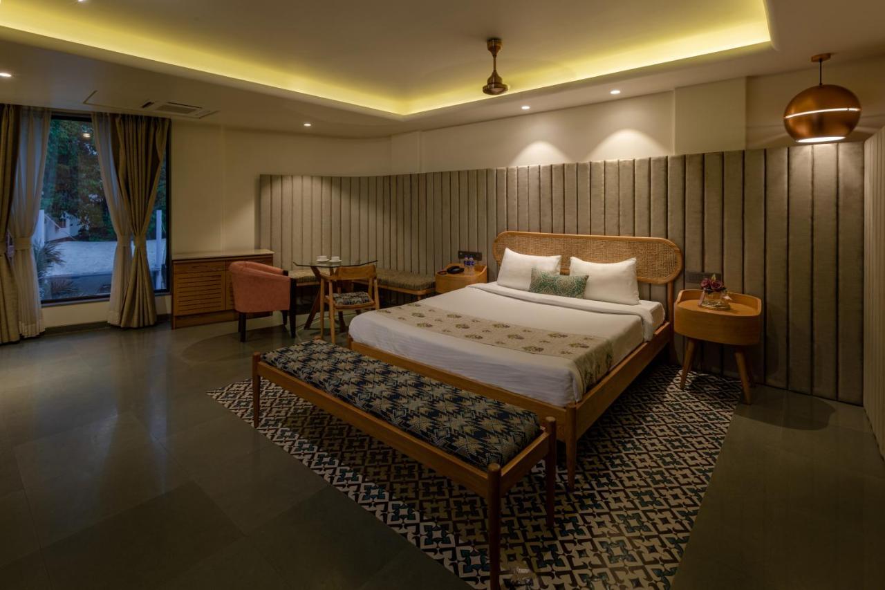 Indus Suites Nagpur Bagian luar foto