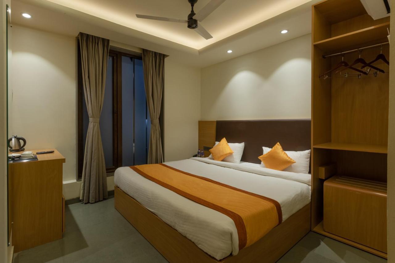 Indus Suites Nagpur Bagian luar foto