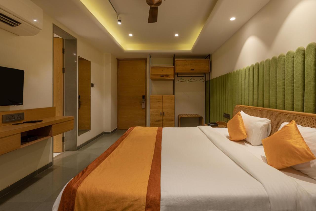 Indus Suites Nagpur Bagian luar foto