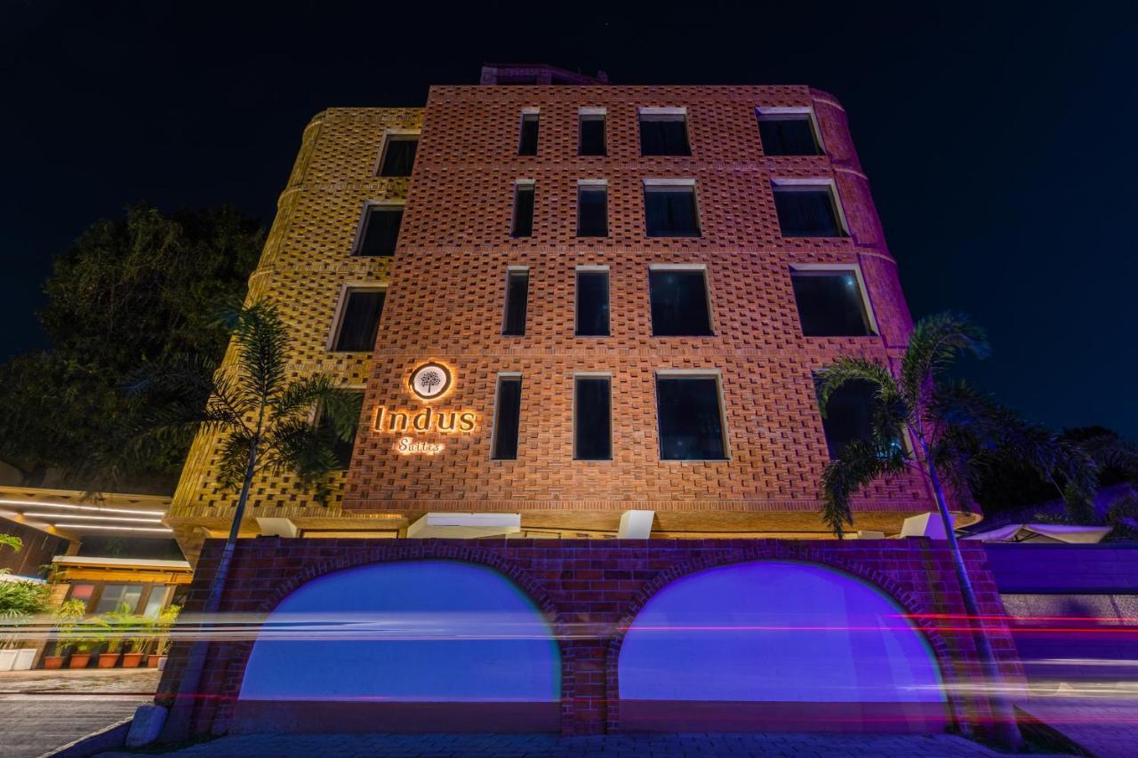 Indus Suites Nagpur Bagian luar foto